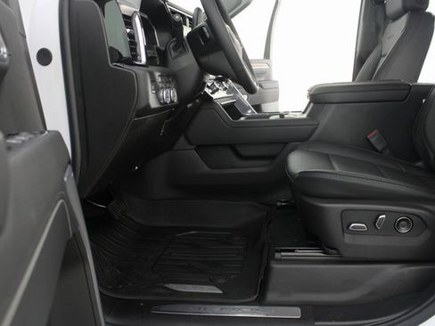 New 2026 GMC Sierra 3500 Denali image 21