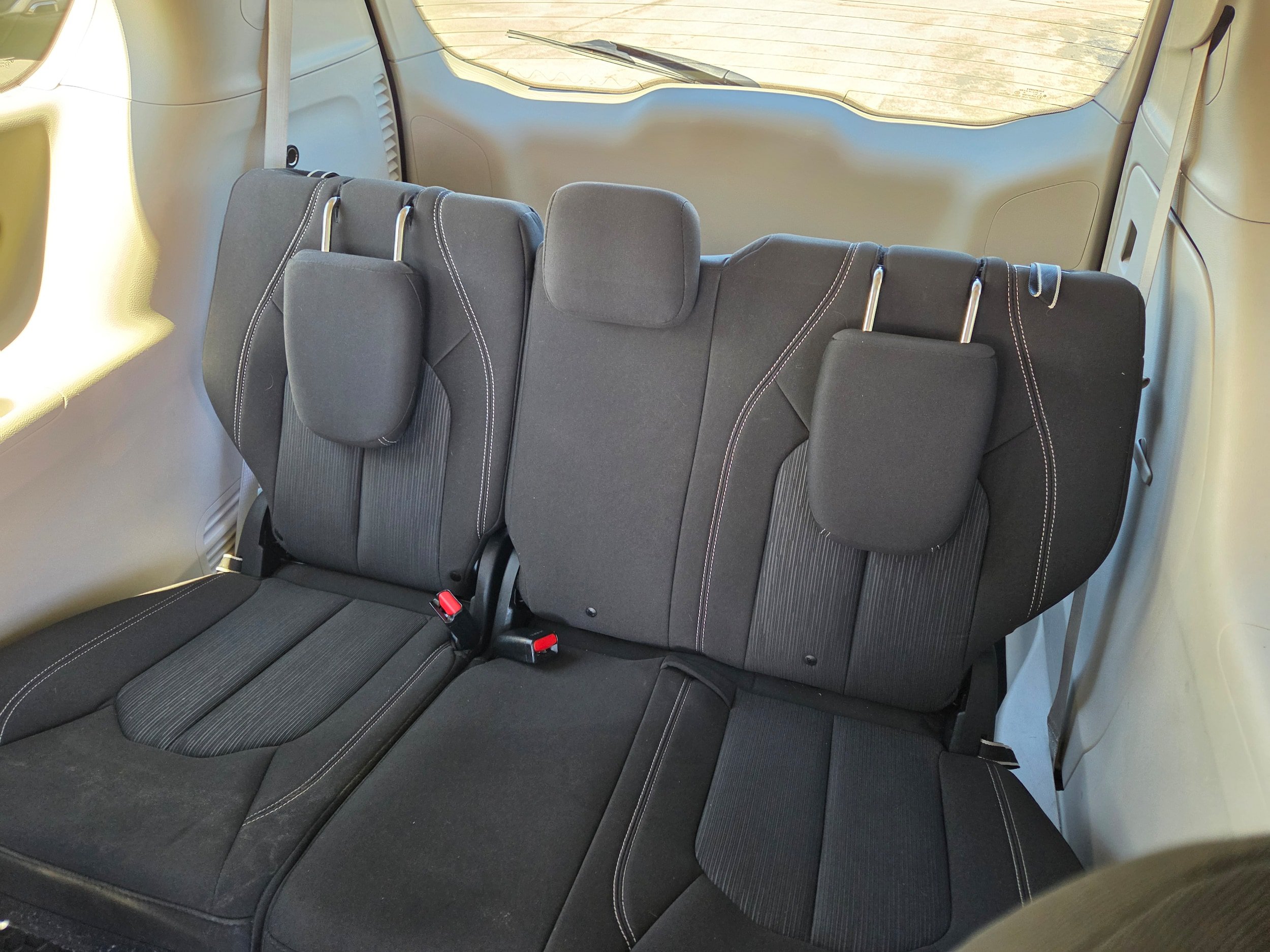 Used 2020 Chrysler Voyager LX FWD image 10