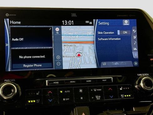 Used 2021 Toyota Highlander Limited FWD image 14