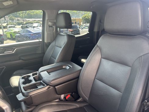 Used 2024 GMC Sierra 1500 SLT AWD/4WD image 19