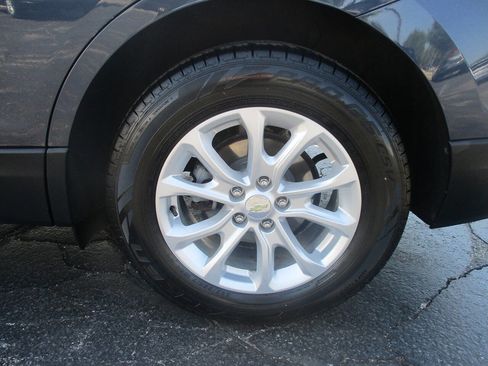 Used 2018 Chevrolet Equinox LT FWD image 10