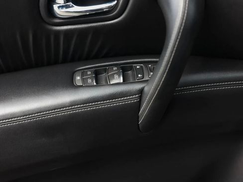 Used 2019 Nissan Armada Platinum w/ Captain's Chairs Package RWD image 50