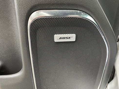 Used 2018 GMC Sierra 1500 SLT AWD/4WD image 12