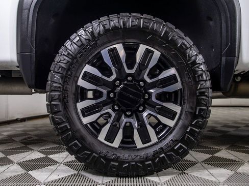 Used 2024 GMC Sierra 2500 Denali Ultimate image 36