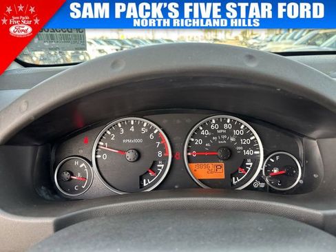 Used 2012 Nissan Pathfinder Silver image 24