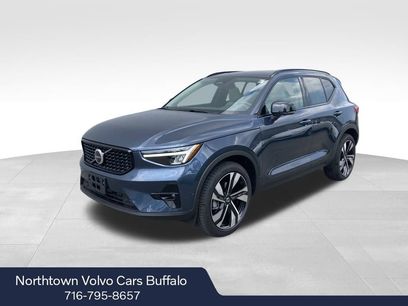 New 2026 Volvo XC40 B5 Plus w/ Climate Package