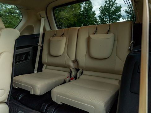 Used 2023 Lexus GX 460 Premium w/ Accessory Package AWD/4WD image 14