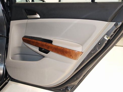 Used 2011 Honda Accord EX image 55