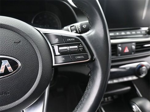 Used 2019 Kia Forte S image 32