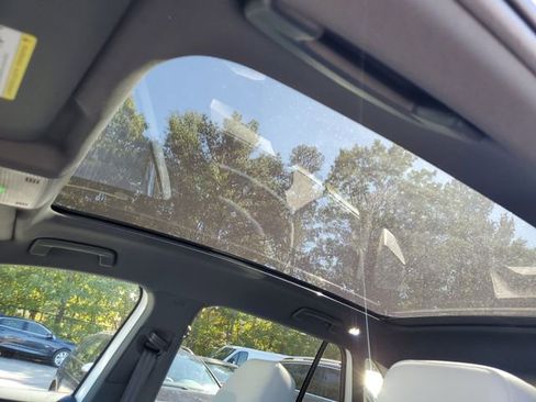 New 2025 Volkswagen ID.4 Pro S image 19