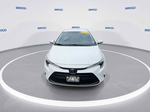 Used 2023 Toyota Corolla LE image 3