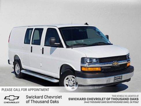 Used 2025 Chevrolet Express 2500 w/ Driver Convenience Package RWD image 1