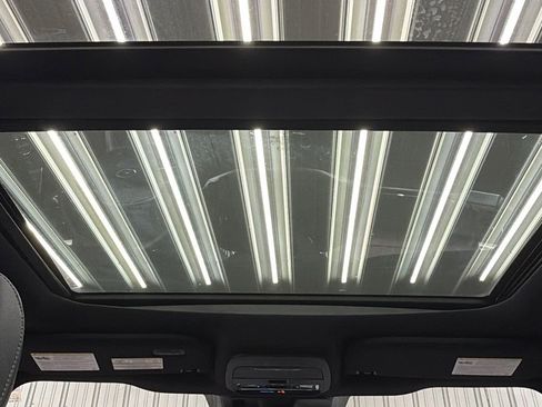 Used 2022 Ford F150 Lariat w/ Equipment Group 502A High image 34