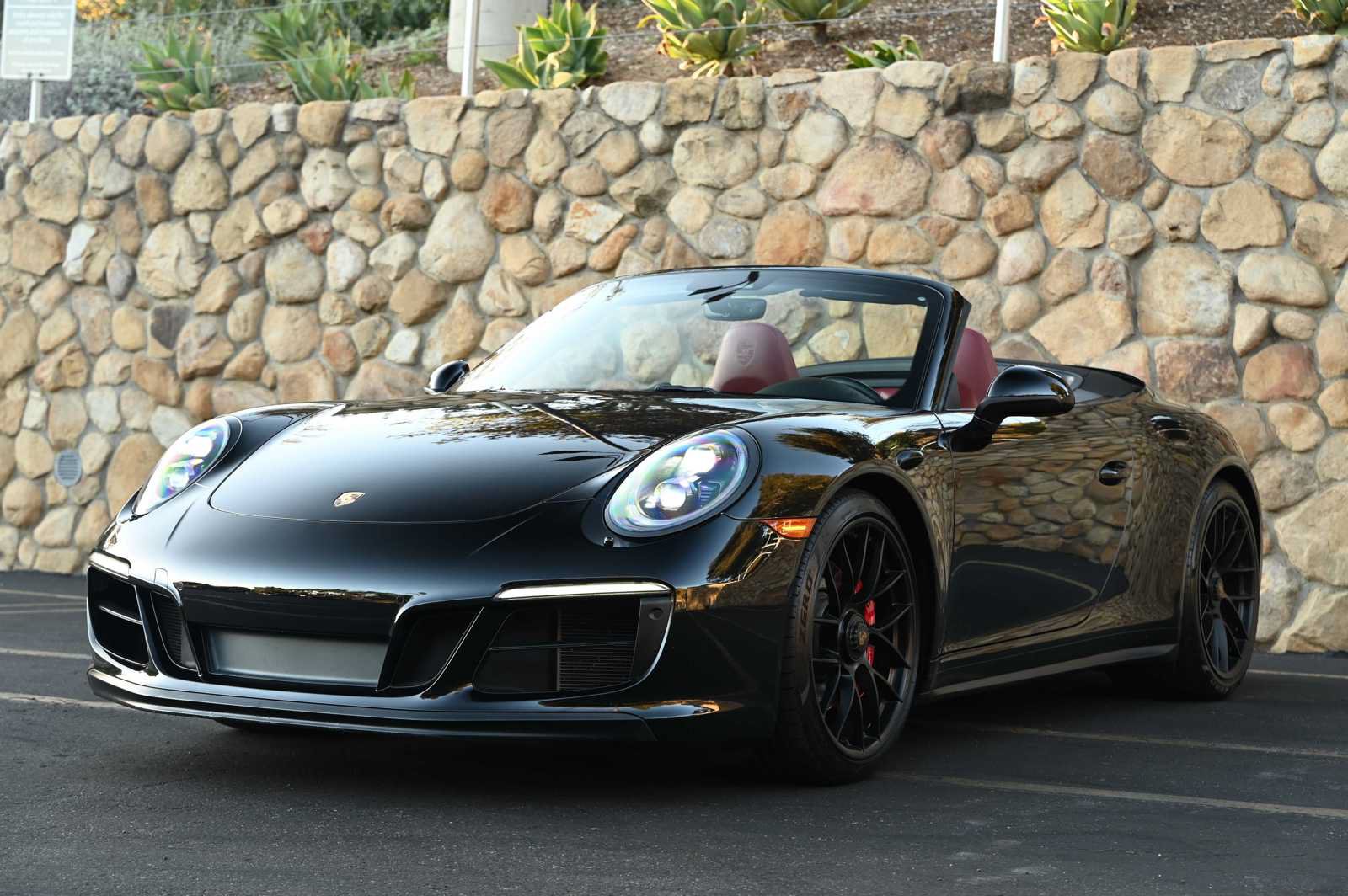 Used 2018 Porsche 911 Carrera 4 GTS AWD/4WD image 17