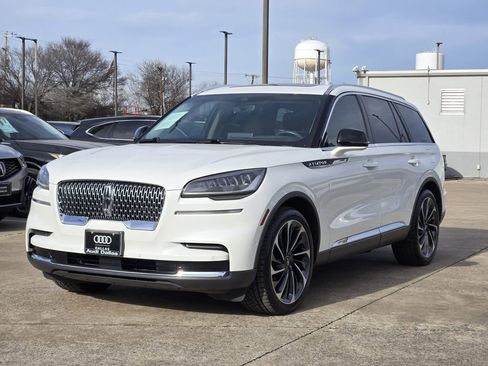 Used 2023 Lincoln Aviator Reserve w/ Equipment Group 201A image 4