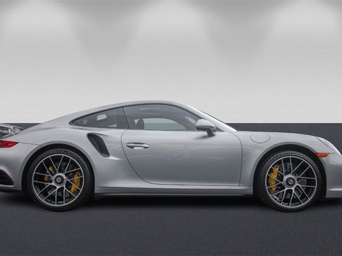 Used 2017 Porsche 911 Turbo S image 2