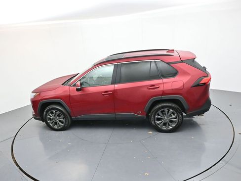 Used 2023 Toyota RAV4 XLE Premium image 21