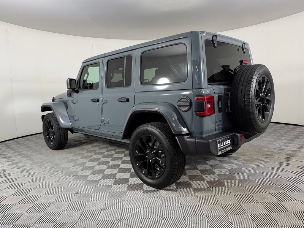 Certified 2025 Jeep Wrangler Unlimited Sahara w/ Safety Group AWD/4WD image 9