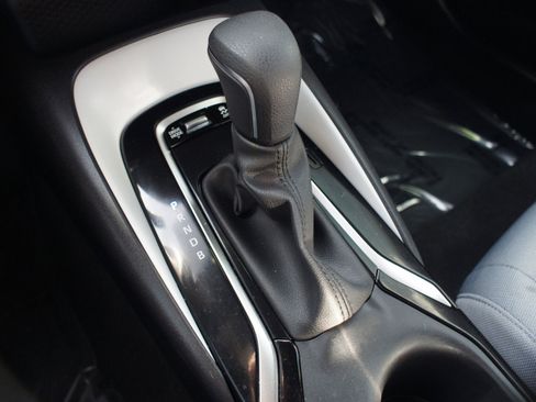 Used 2024 Toyota Corolla SE image 9