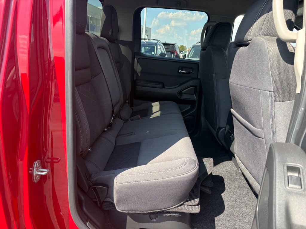 Used 2025 Nissan Frontier SV w/ SV Convenience Package AWD/4WD image 17