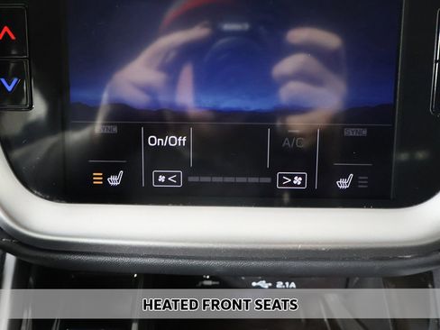 Used 2020 Subaru Legacy Premium image 6