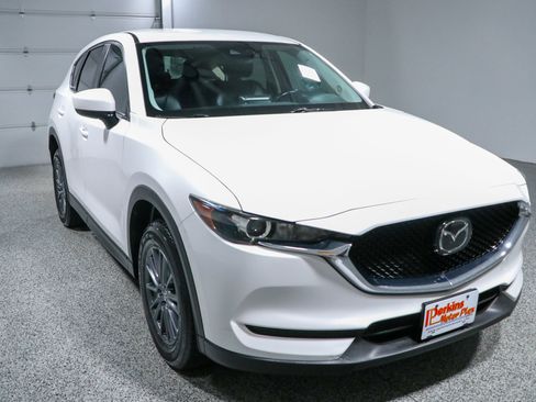 Used 2020 MAZDA CX-5 Touring FWD image 5