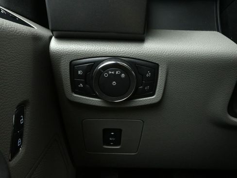 Used 2015 Ford F150 XLT w/ Equipment Group 301A Mid image 18