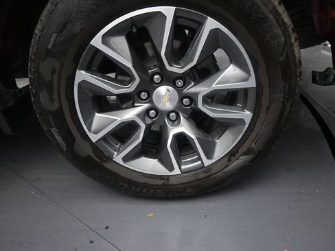 Used 2023 Chevrolet Silverado 1500 LT RWD image 10