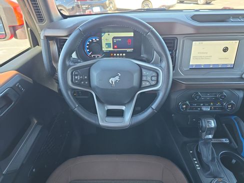 Used 2023 Ford Bronco Outer Banks image 10