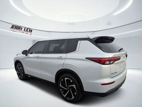Used 2022 Mitsubishi Outlander ES AWD/4WD image 5