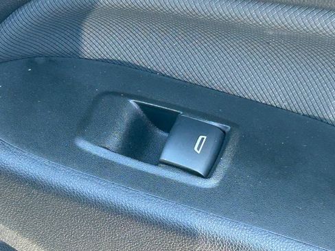 Used 2024 Chevrolet Equinox RS w/ RS Leather Package image 37