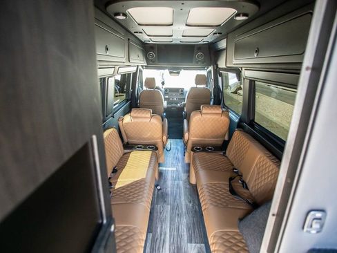 Used 2022 Mercedes-Benz Sprinter 3500 image 20