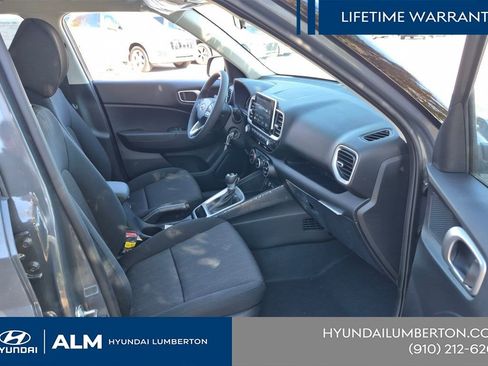 New 2026 Hyundai Venue SE FWD image 19