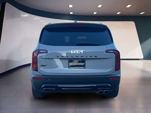 Used 2022 Kia Telluride SX w/ SX Prestige Package image 4