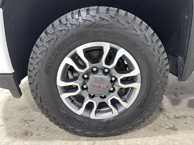 Used 2022 GMC Sierra 2500 AT4 AWD/4WD image 32