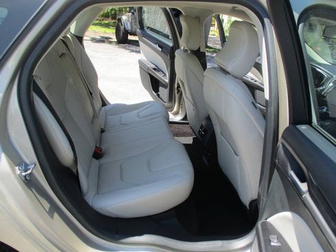 Used 2017 Ford Fusion Titanium AWD/4WD image 26