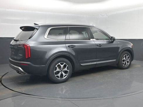 Used 2020 Kia Telluride EX image 3