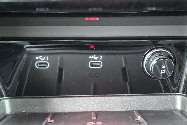 Used 2025 Audi Q5 Premium Plus w/ Premium Plus AWD/4WD image 24