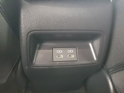 Used 2025 Toyota Corolla SE FWD image 14