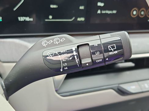 Used 2024 Kia EV9 Land w/ Towing Package image 25