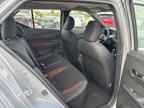 Used 2021 Nissan Kicks SR FWD image 20