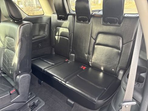 Used 2023 Nissan Pathfinder Platinum w/ Cargo Package image 12