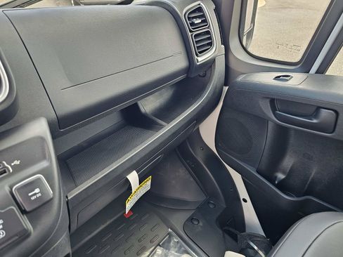 New 2025 RAM ProMaster 3500 w/ Upfitter's Prep Package FWD image 27