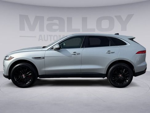 Used 2020 Jaguar F-PACE Prestige image 2