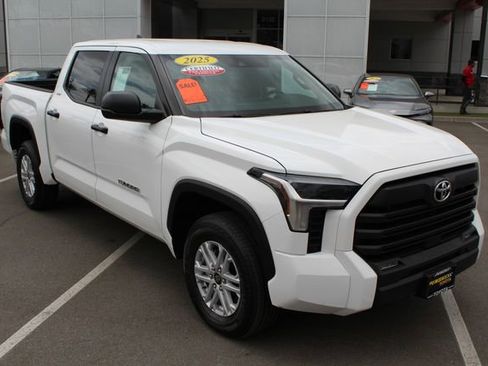 Certified 2025 Toyota Tundra SR5 AWD/4WD image 6