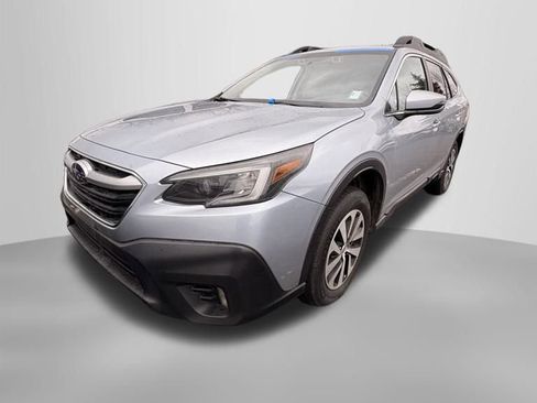 Used 2020 Subaru Outback Premium image 1
