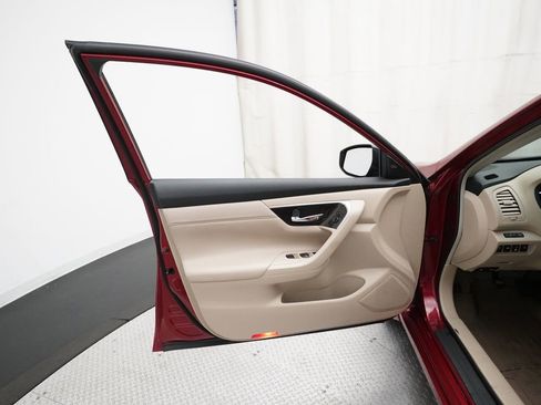 Used 2013 Nissan Altima 3.5 SL w/ Technology Pkg image 27