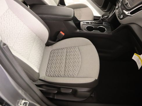 Used 2024 Chevrolet Equinox LS w/ LS Convenience Package image 12