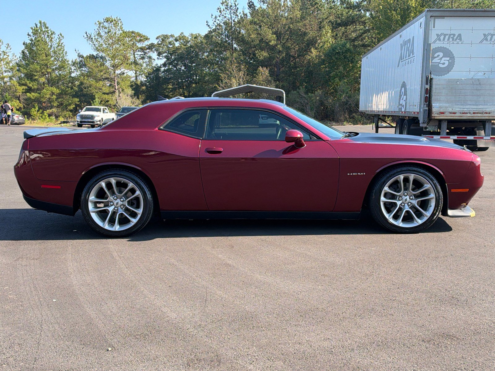 Used 2020 Dodge Challenger R/T RWD image 4
