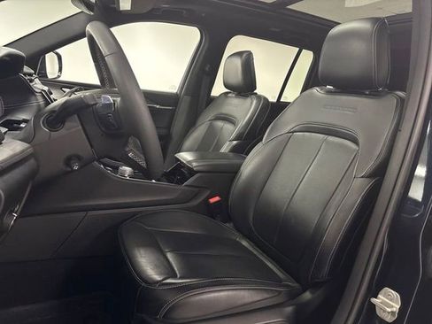 Used 2023 Jeep Grand Cherokee Overland w/ MOPAR Finishing Package image 9